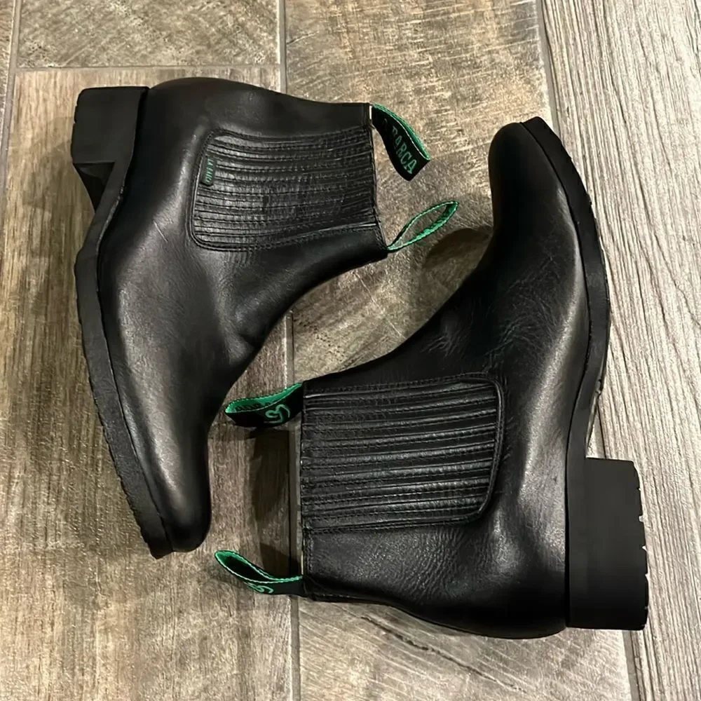 La Barca black leather ankle boots